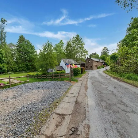 Cozy With Garden, Ennal 펜션 비엘살름