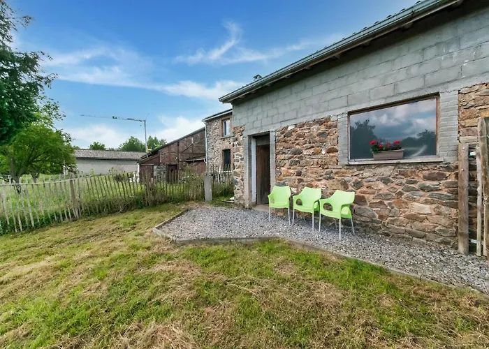 Cozy With Garden, Ennal Vakantiehuis